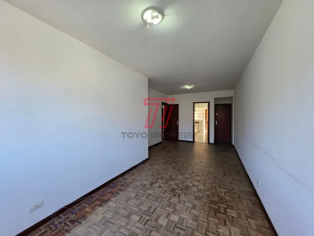 Apartamento 3 quartos e 2 banheiros, à venda ou para alugar, no bairro Água Verde em Curitiba
