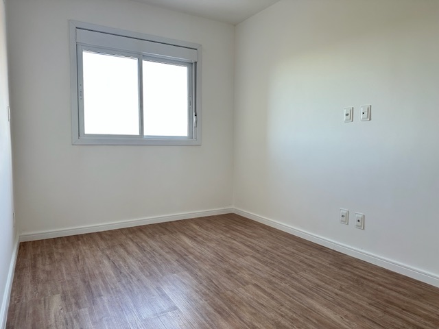 Apartamento 3 quartos e 2 banheiros, à venda, no bairro Areal em Pelotas
