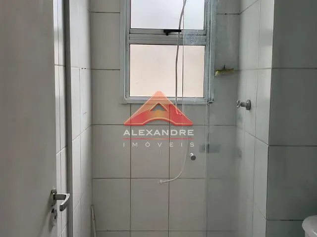 Apartamento com 45m² 2 quartos e 1 banheiro, para alugar, no bairro Jardim Ismênia em São José dos Campos