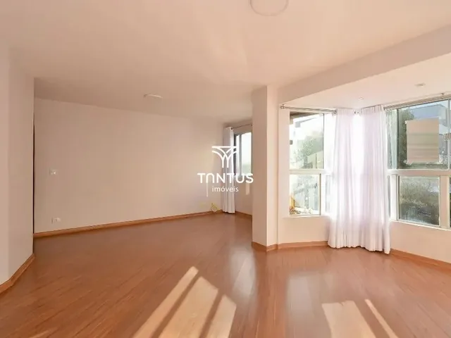Apartamento 2 quartos e 1 banheiro, para alugar, no bairro Juvevê em Curitiba