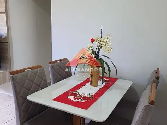 Apartamento 2 quartos e 1 banheiro, à venda, no bairro Conjunto Residencial Trinta e Um de Março em São José dos Campos