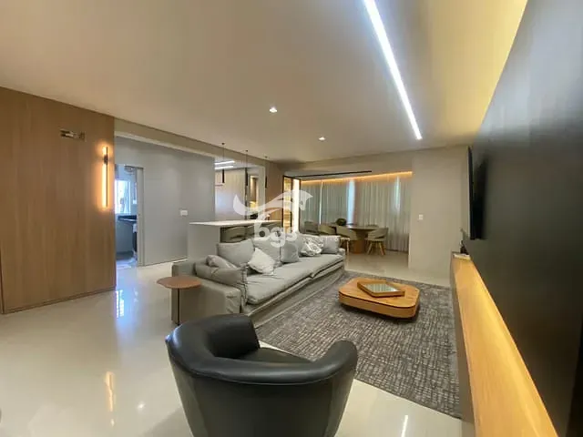 Apartamento com 155m² 3 quartos e 4 banheiros, à venda, no bairro Centro em Balneário Camboriú
