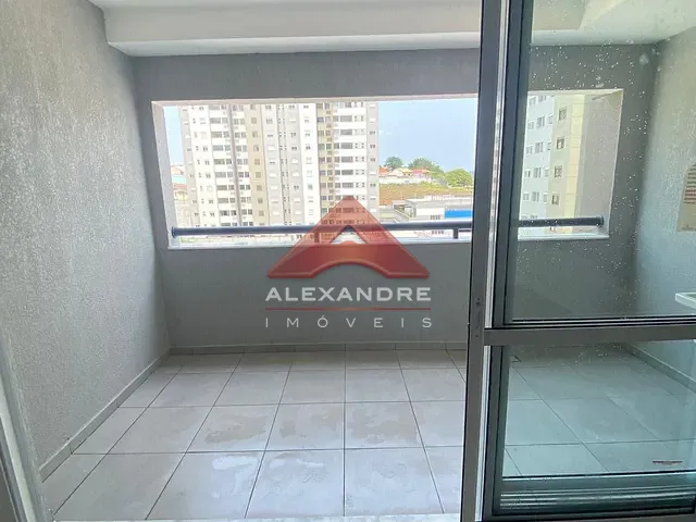 Apartamento 3 quartos e 2 banheiros, à venda, no bairro Vila Industrial em São José dos Campos