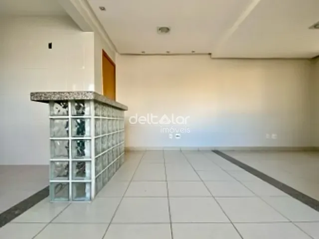 Apartamento com 84m² 3 quartos e 2 banheiros, à venda, no bairro Heliópolis em Belo Horizonte