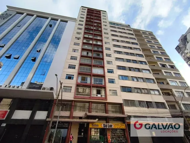 Apartamento 1 quarto e 1 banheiro, para alugar, no bairro Centro em Curitiba