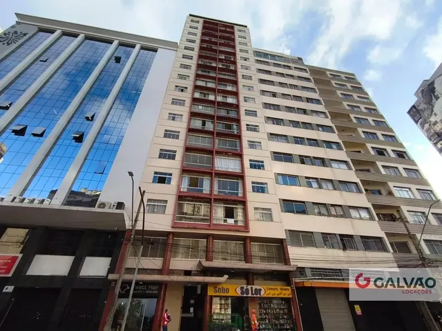 Apartamento 1 quarto e 1 banheiro, para alugar, no bairro Centro em Curitiba