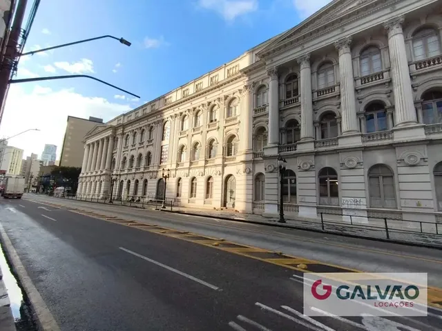Apartamento 1 quarto e 1 banheiro, para alugar, no bairro Centro em Curitiba