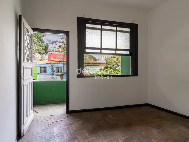 Apartamento com 100m² 4 quartos e 2 banheiros, para alugar, no bairro Sagrada Família em Belo Horizonte