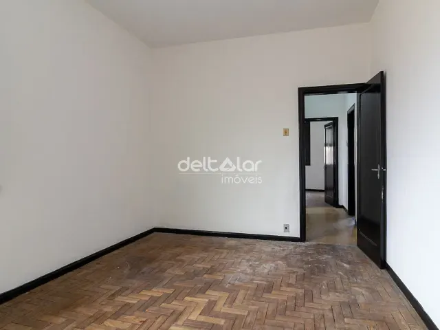 Apartamento com 100m² 4 quartos e 2 banheiros, para alugar, no bairro Sagrada Família em Belo Horizonte