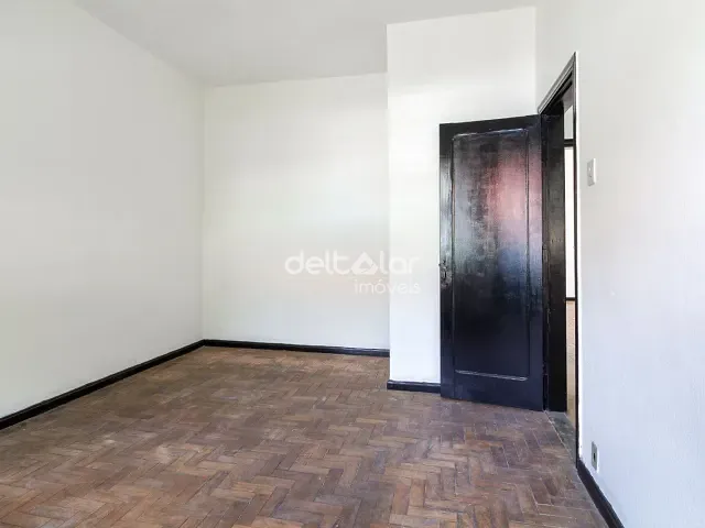 Apartamento com 100m² 4 quartos e 2 banheiros, para alugar, no bairro Sagrada Família em Belo Horizonte