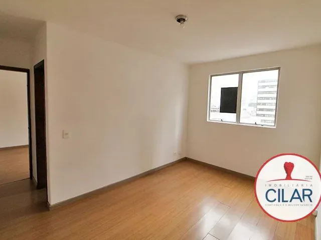 Apartamento 1 quarto e 1 banheiro, à venda, no bairro Centro em Curitiba