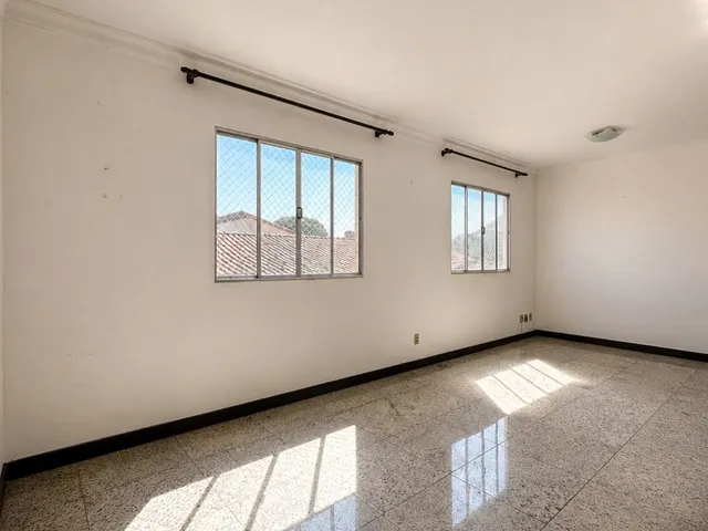 Foto do Apartamento - Apartamento área privativa para locação com 3 quartos (1 suíte), churrasqueira, armários planejados e uma vaga coberta, Planalto, Belo Horizonte, MG | Deltalar Imóveis