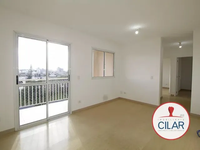 Apartamento 3 quartos e 2 banheiros, para alugar, no bairro Capão Raso em Curitiba