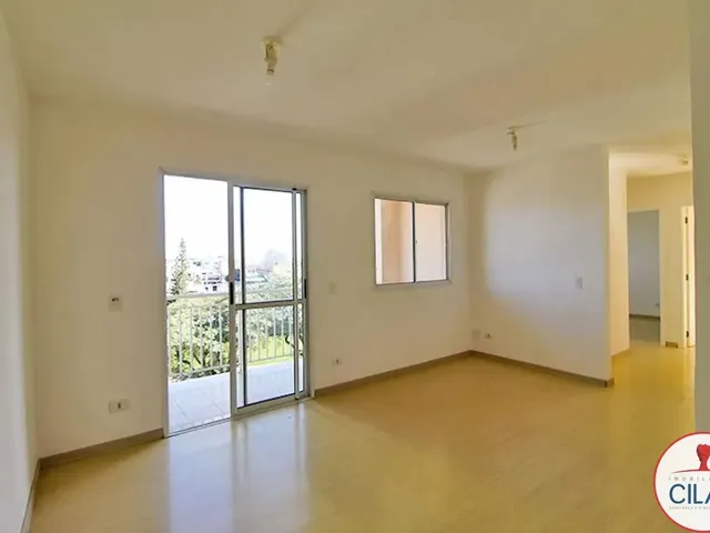 Apartamento 3 quartos e 1 banheiro, para alugar, no bairro Capão Raso em Curitiba