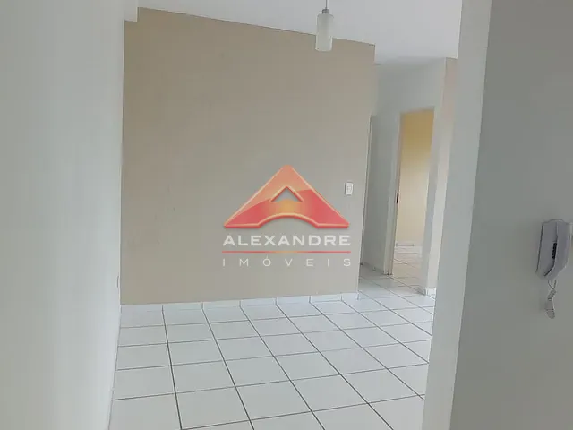 Apartamento 2 quartos e 1 banheiro, à venda, no bairro Jardim Santa Inês III em São José dos Campos