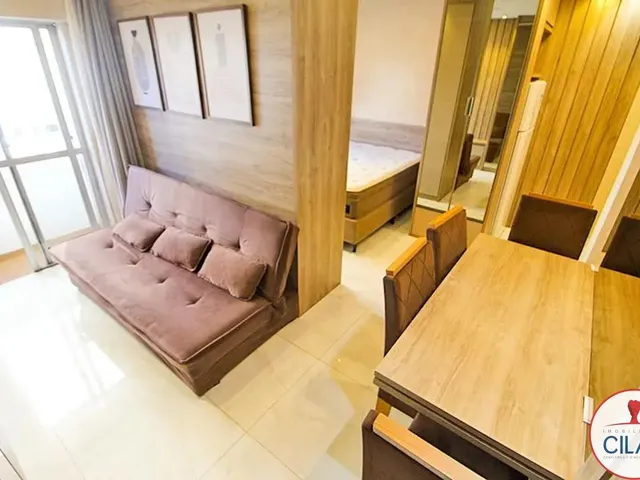 Apartamento 1 quarto e 1 banheiro, para alugar, no bairro Centro em Curitiba