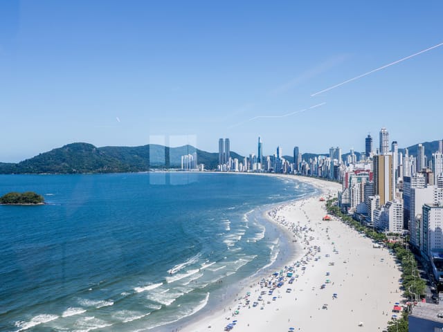 Foto do Apartamento - Apartamento Frente Mar Balneário Camboriú - 6 suítes e 6 vagas de garagem  | BGS Solutions LTDA