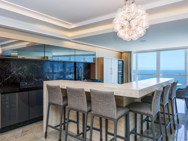 Foto do Apartamento - Apartamento Frente Mar Balneário Camboriú - 6 suítes e 6 vagas de garagem  | BGS Solutions LTDA