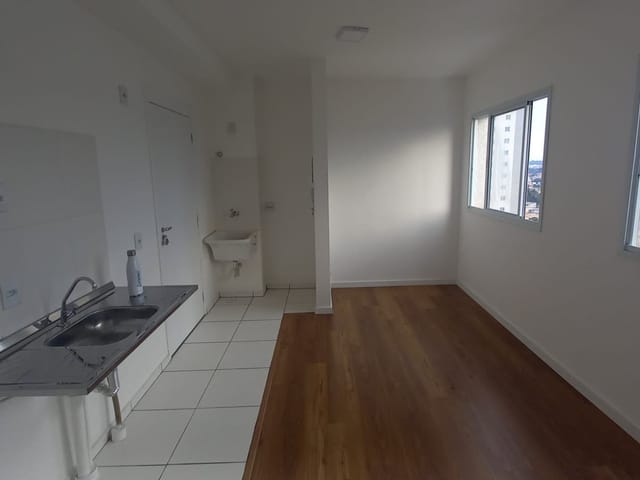 Foto do Apartamento - Apartamento para locação, Vila Sul Americana, Carapicuíba, SP - 2 Quartos, 1 Suíte, 1 Banheiro, 1 Vaga Fixa, 35m² | Collina Imóveis