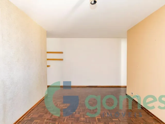 Apartamento 1 quarto e 1 banheiro, à venda, no bairro Centro em Curitiba