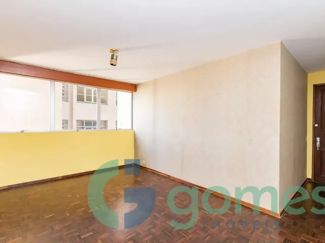 Apartamento 1 quarto e 1 banheiro, à venda, no bairro Centro em Curitiba