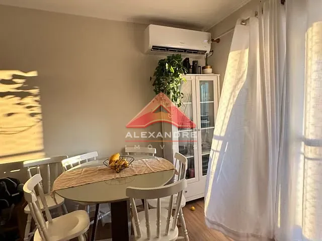 Apartamento 3 quartos e 1 banheiro, à venda, no bairro Vila Industrial em São José dos Campos