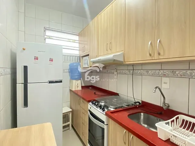 Apartamento com 82m² 2 quartos e 1 banheiro, à venda, no bairro Centro em Balneário Camboriú