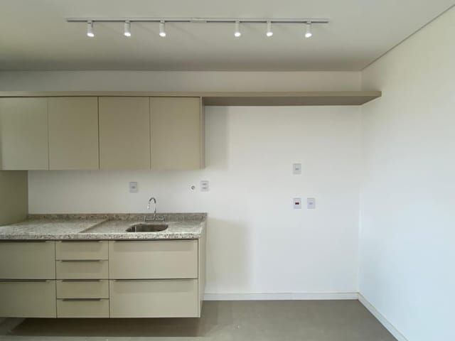 Apartamento 2 quartos e 3 banheiros, para alugar, no bairro Palhano 1 em Londrina