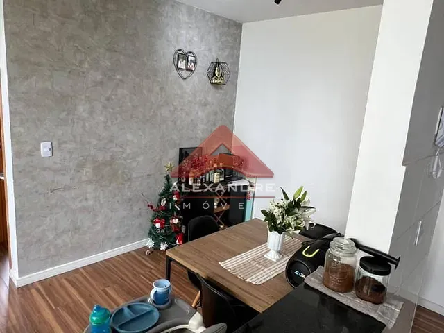 Apartamento 2 quartos e 1 banheiro, à venda, no bairro Jardim das Indústrias em São José dos Campos