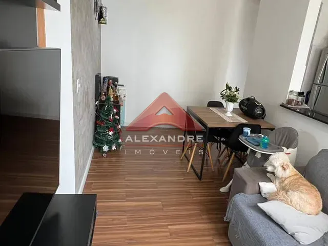 Apartamento 2 quartos e 1 banheiro, à venda, no bairro Jardim das Indústrias em São José dos Campos