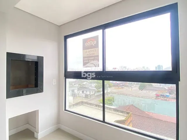 Apartamento com 118m² 3 quartos e 2 banheiros, à venda, no bairro Saguaçu em Joinville