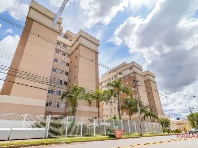 Apartamento 2 quartos e 2 banheiros, para alugar, no bairro Portão em Curitiba