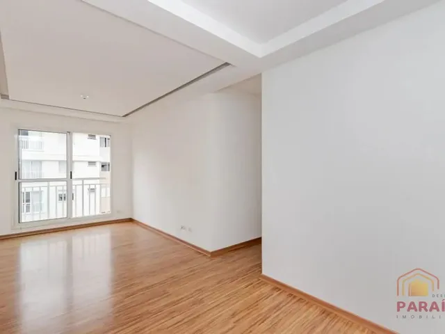 Apartamento 2 quartos e 2 banheiros, para alugar, no bairro Portão em Curitiba