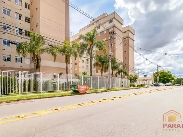 Apartamento 2 quartos e 2 banheiros, para alugar, no bairro Portão em Curitiba