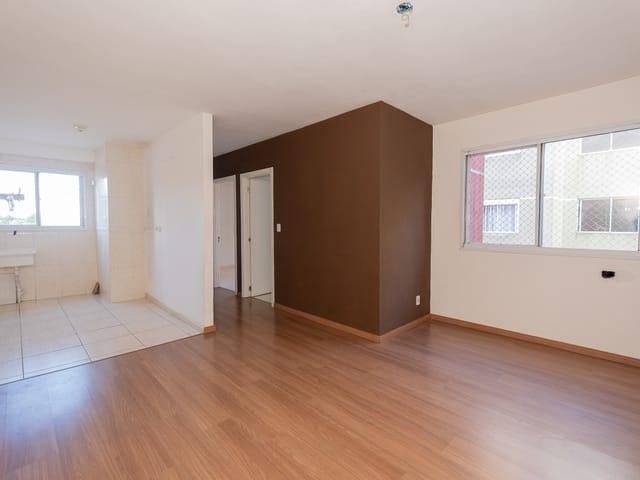 Apartamento com 75m² 2 quartos e 1 banheiro, à venda ou para alugar, no bairro Fragata em Pelotas