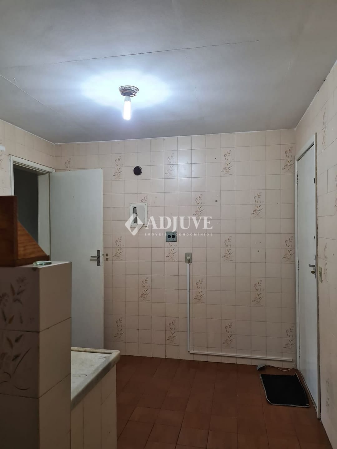 Apartamento à venda com 2 quartos, 76m² - Foto 3