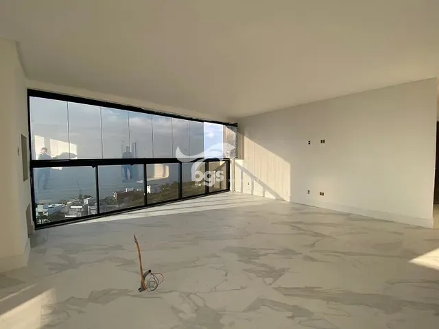 Apartamento com 122m² 3 quartos e 4 banheiros, à venda, no bairro Balneário Perequê em Porto Belo