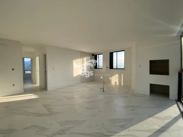 Apartamento com 122m² 3 quartos e 4 banheiros, à venda, no bairro Balneário Perequê em Porto Belo