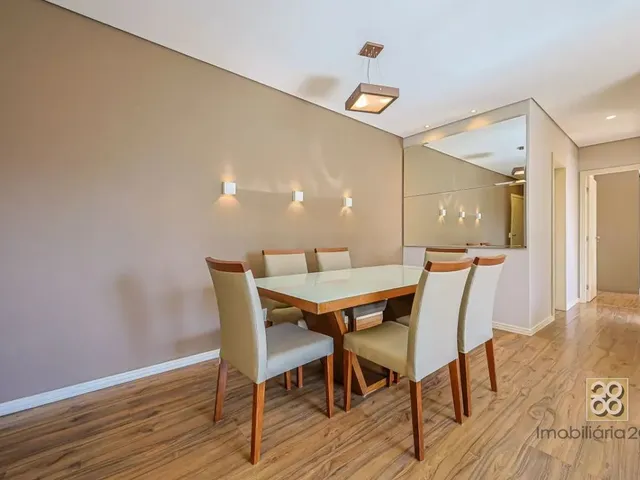 Apartamento 2 quartos e 1 banheiro, para alugar, no bairro Centro em Curitiba