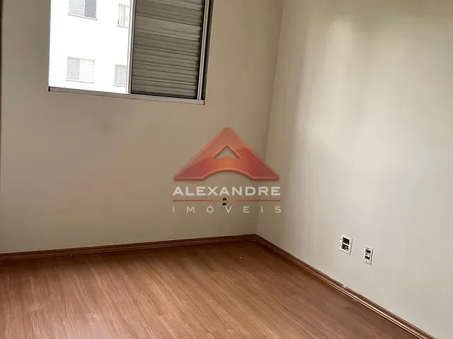Apartamento 2 quartos e 1 banheiro, à venda, no bairro Vila Rangel em São José dos Campos