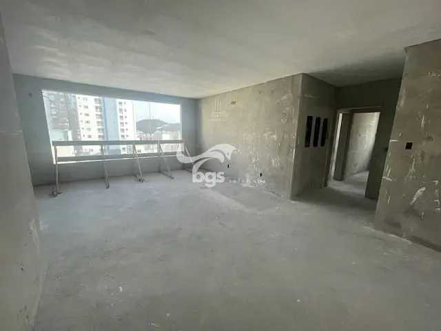 Apartamento 3 quartos e 4 banheiros, à venda, no bairro Pioneiros em Balneário Camboriú