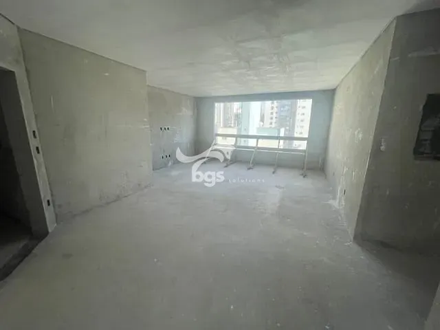 Apartamento 3 quartos e 4 banheiros, à venda, no bairro Pioneiros em Balneário Camboriú