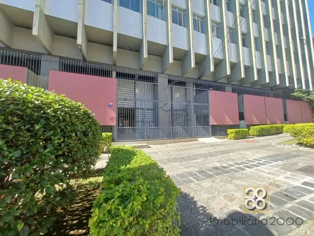 Apartamento 2 quartos e 1 banheiro, para alugar, no bairro Centro em Curitiba