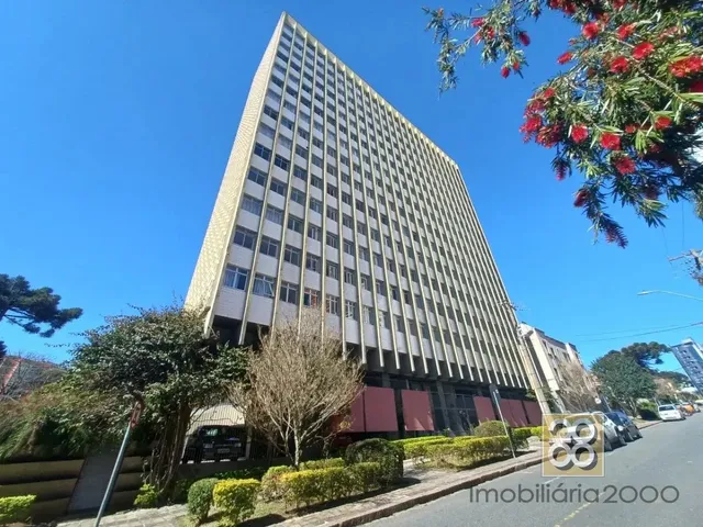 Apartamento 2 quartos e 1 banheiro, para alugar, no bairro Centro em Curitiba