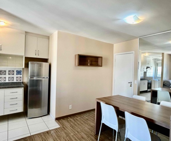 Apartamento com 86m² 3 quartos e 2 banheiros, para alugar, no bairro Terra Bonita em Londrina