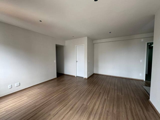 Apartamento 2 quartos e 2 banheiros, à venda, no bairro Aurora em Londrina