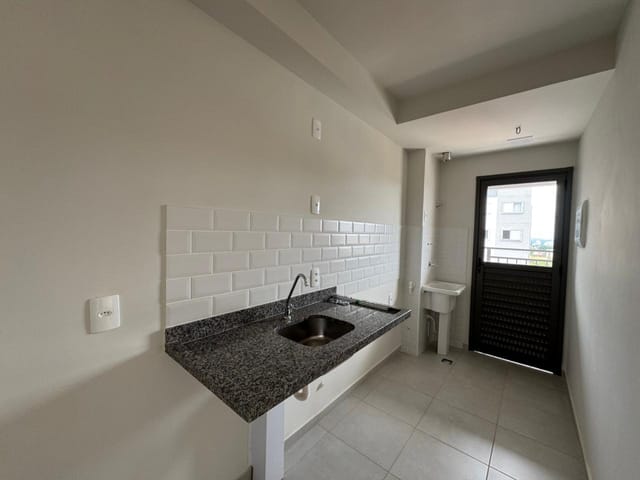 Apartamento 2 quartos e 2 banheiros, à venda, no bairro Aurora em Londrina