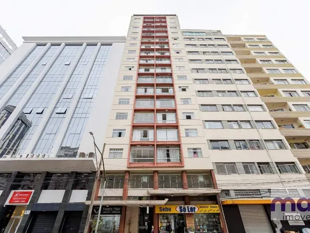 Apartamento com 42m² 1 quarto e 1 banheiro, à venda, no bairro Centro em Curitiba