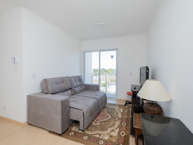 Apartamento 2 quartos e 1 banheiro, à venda, no bairro Três Vendas em Pelotas
