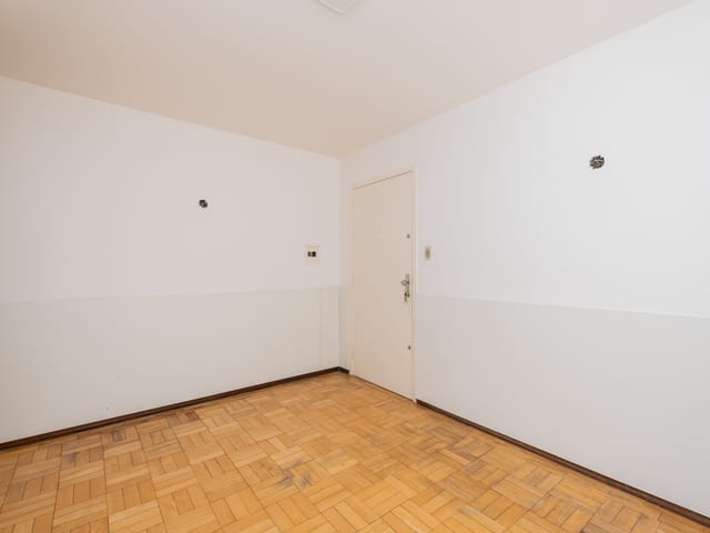 Apartamento 3 quartos e 2 banheiros, para alugar, no bairro Centro em Pelotas